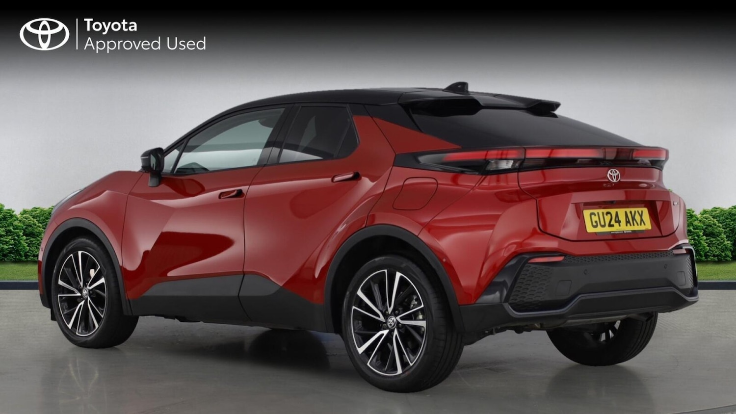 Used Toyota C-HR 2024 for sale - 76676603: Photo 4