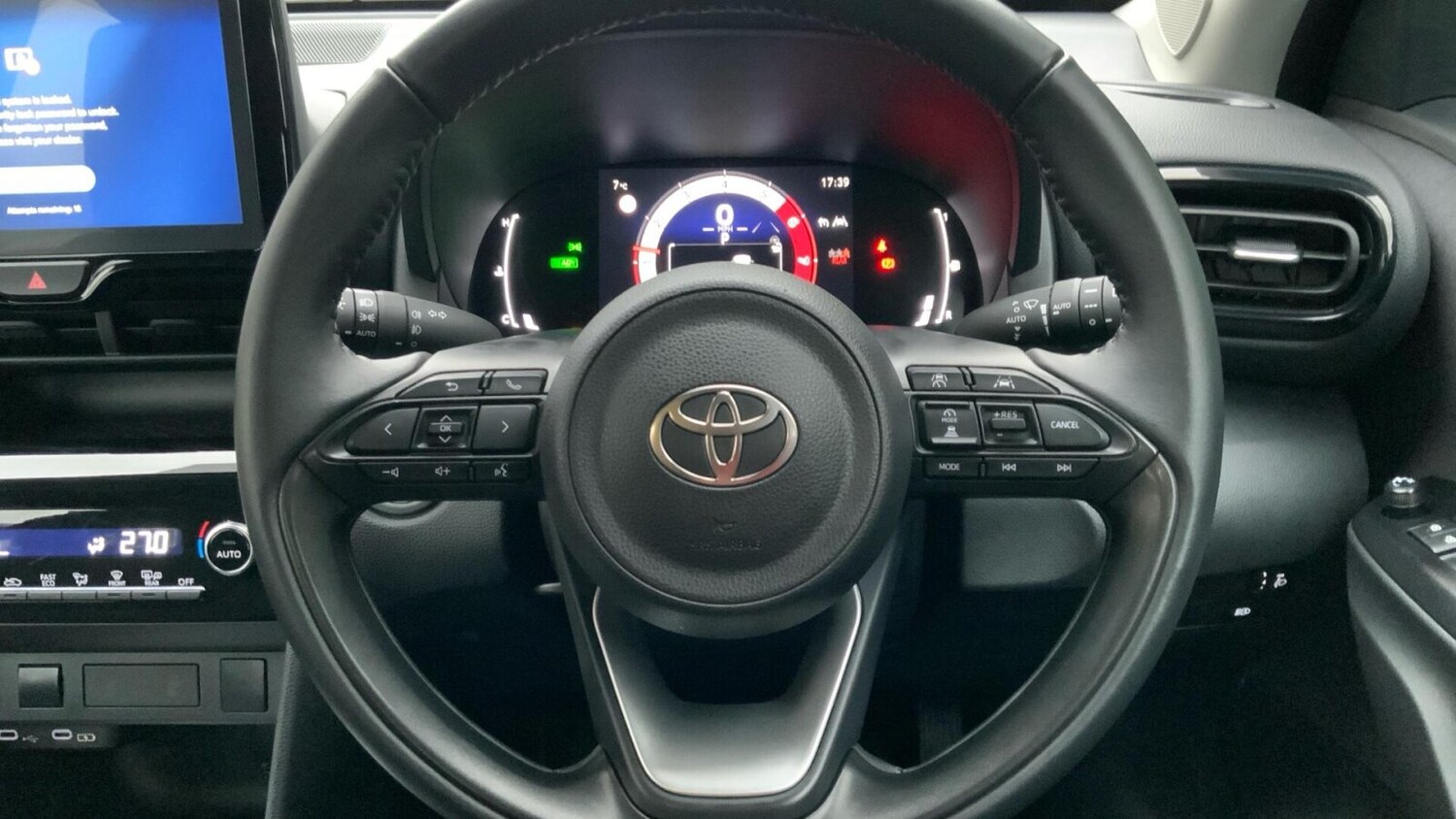 Used Toyota Yaris Cross 2025 for sale - 77635440: Photo 11