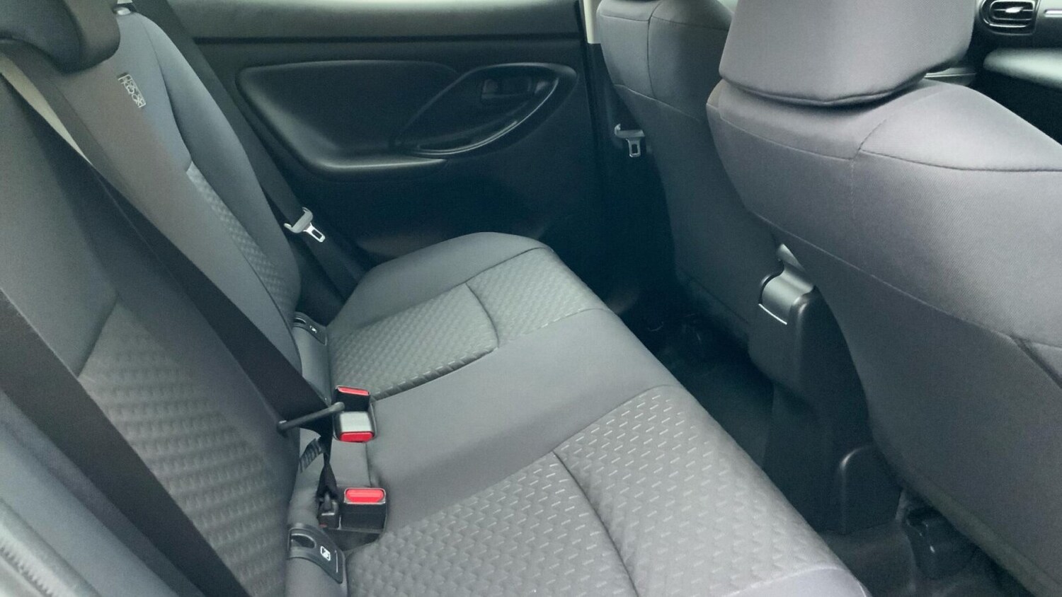 Used Toyota Yaris Cross 2025 for sale - 77635440: Photo 15