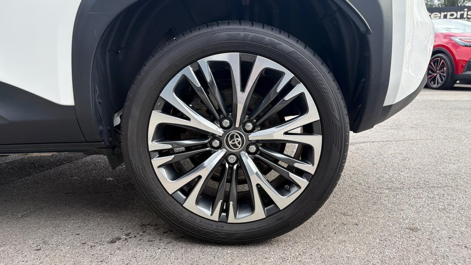 Used Toyota Yaris Cross 2023 for sale - 76676535: Photo 18