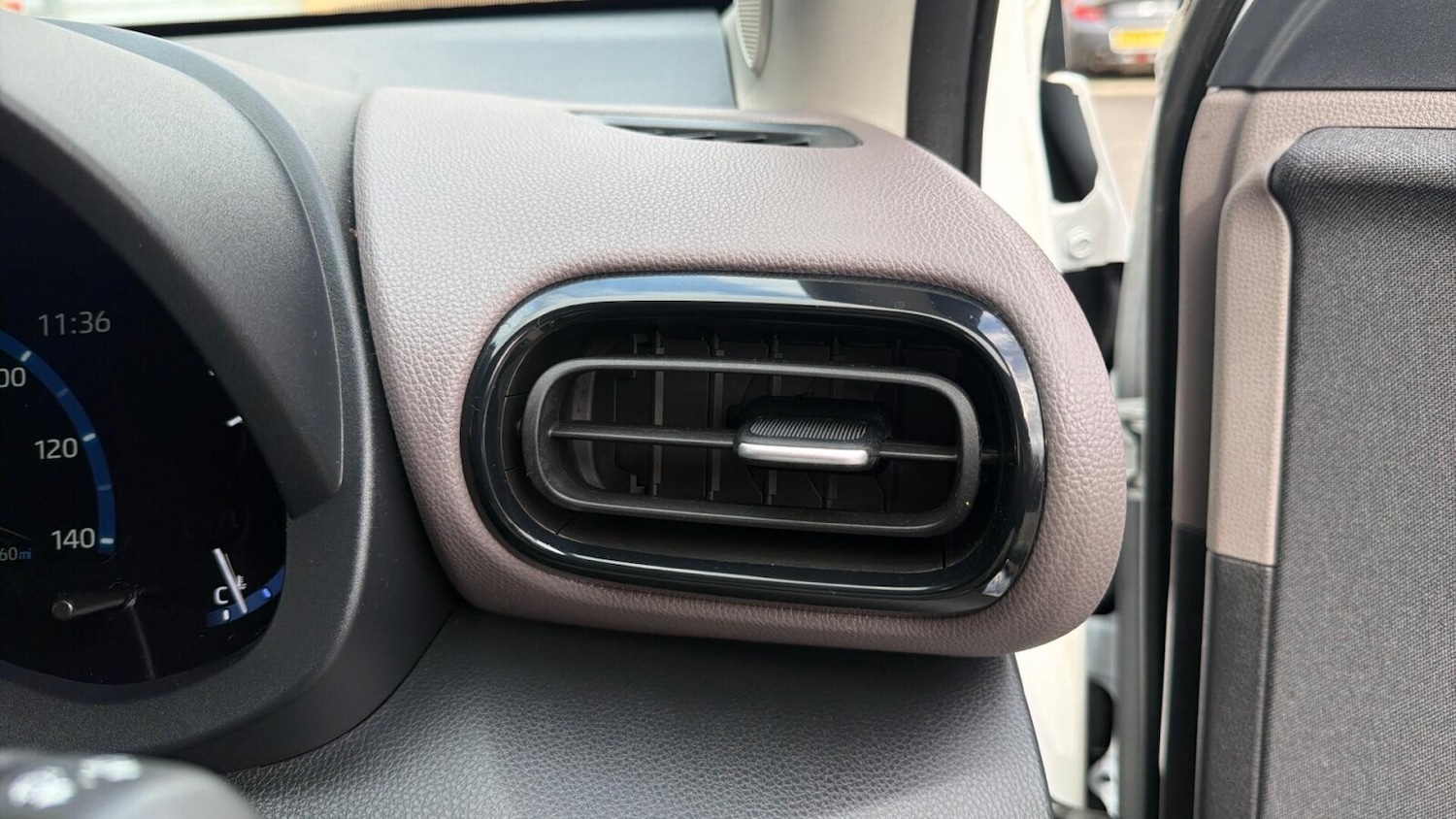 Used Toyota Yaris Cross 2023 for sale - 76676535: Photo 23