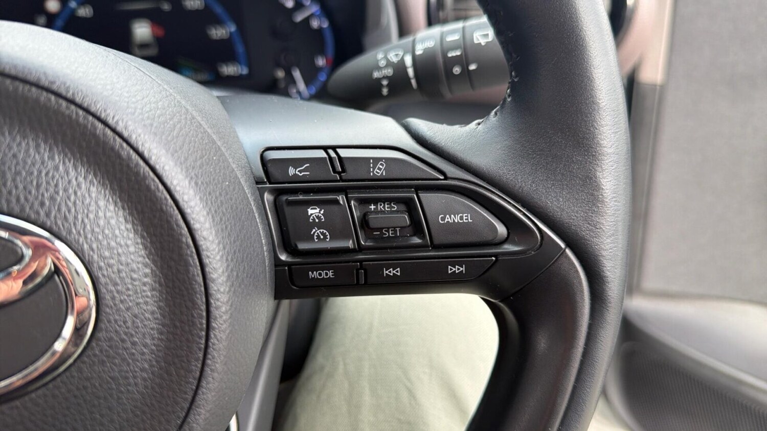 Used Toyota Yaris Cross 2023 for sale - 76676535: Photo 25