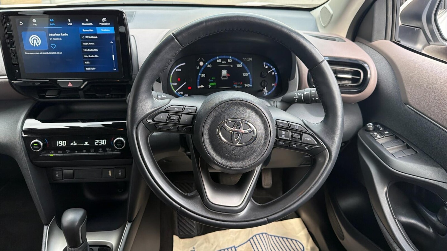 Used Toyota Yaris Cross 2023 for sale - 76676535: Photo 6