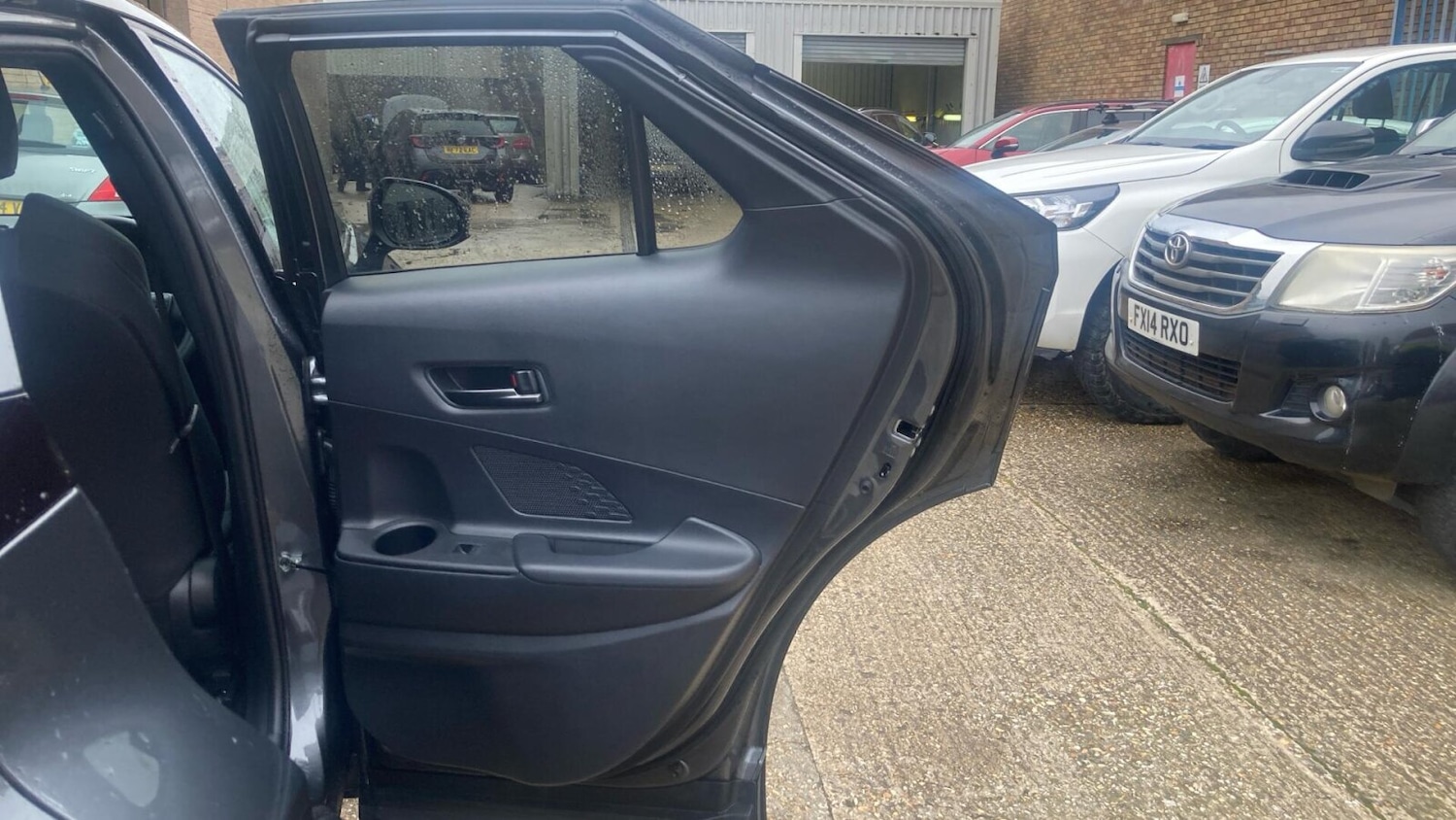 Used Toyota C-HR 2024 for sale - 77906796: Photo 17