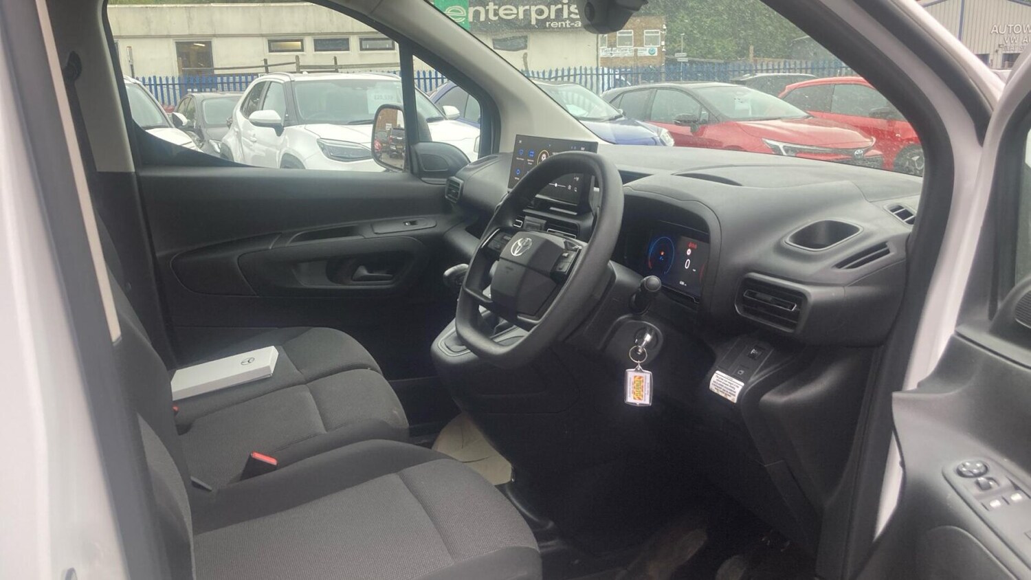 Used Toyota ProAce 2024 for sale - 76677170: Photo 11