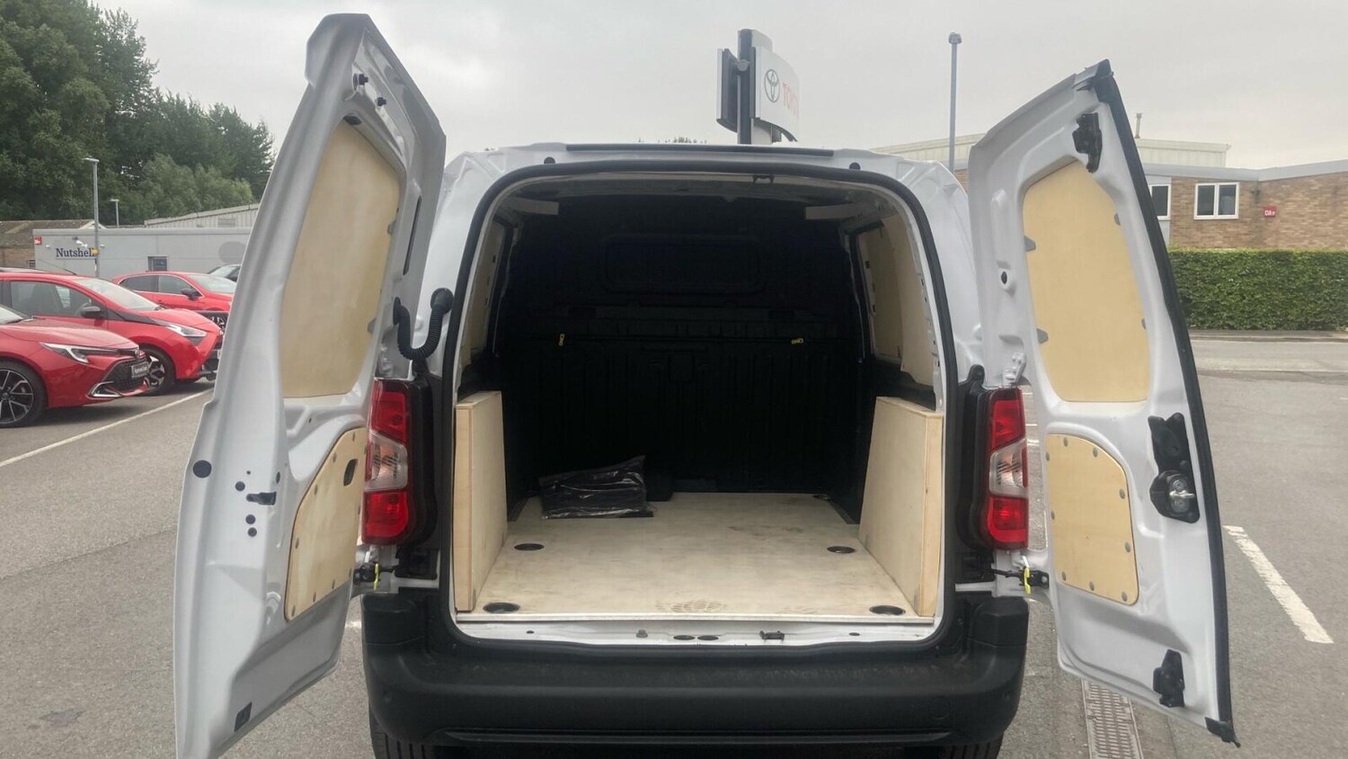 Used Toyota ProAce 2024 for sale - 76677170: Photo 14