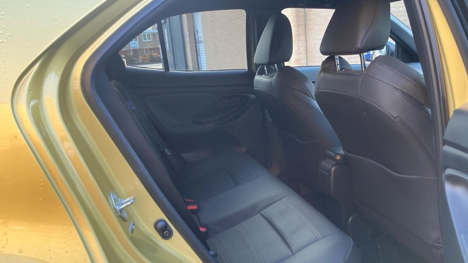 Used Toyota Yaris Cross 2022 for sale - 77077199: Photo 12