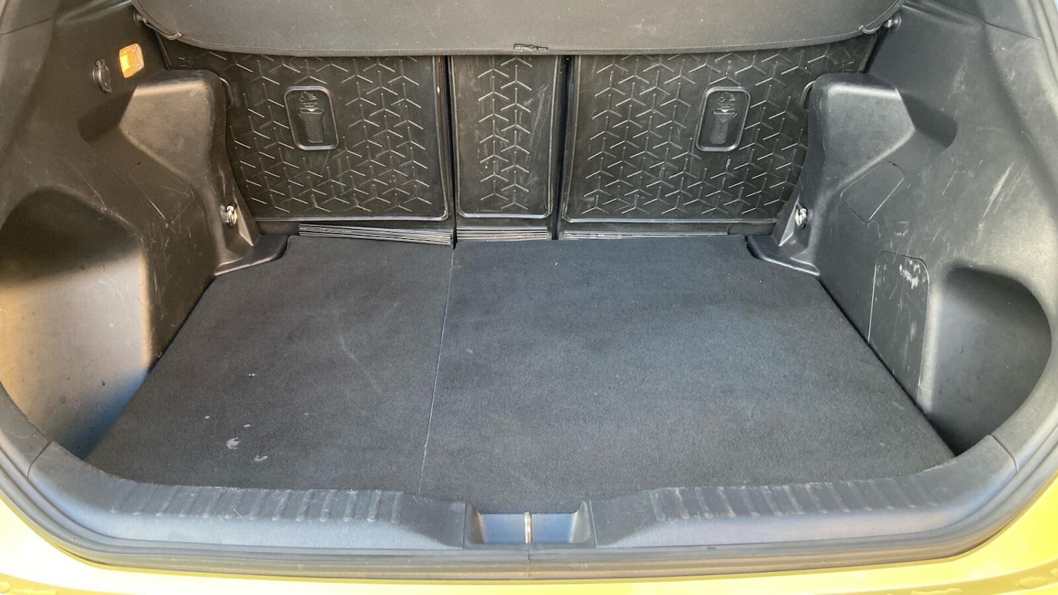 Used Toyota Yaris Cross 2022 for sale - 77077199: Photo 21