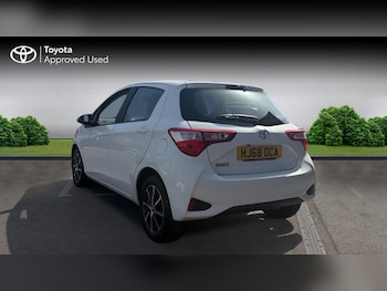Used Toyota Yaris 2018 for sale - 78198604: Photo