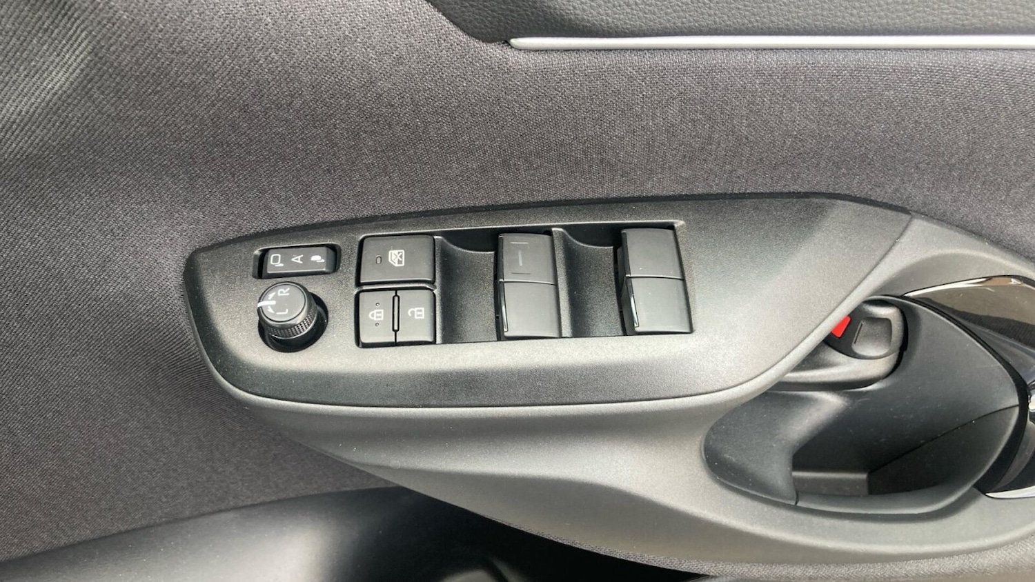 Used Toyota Yaris Cross 2025 for sale - 76679163: Photo 25