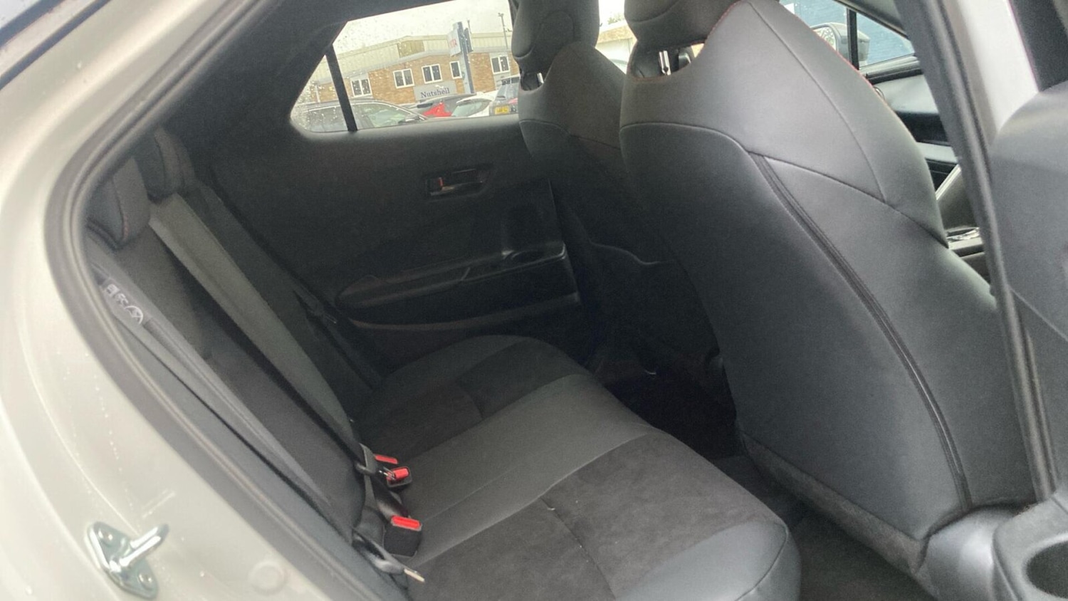 Used Toyota C-HR 2025 for sale - 76680188: Photo 12