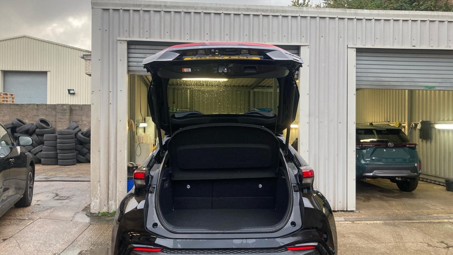 Used Toyota C-HR 2025 for sale - 76680188: Photo 14