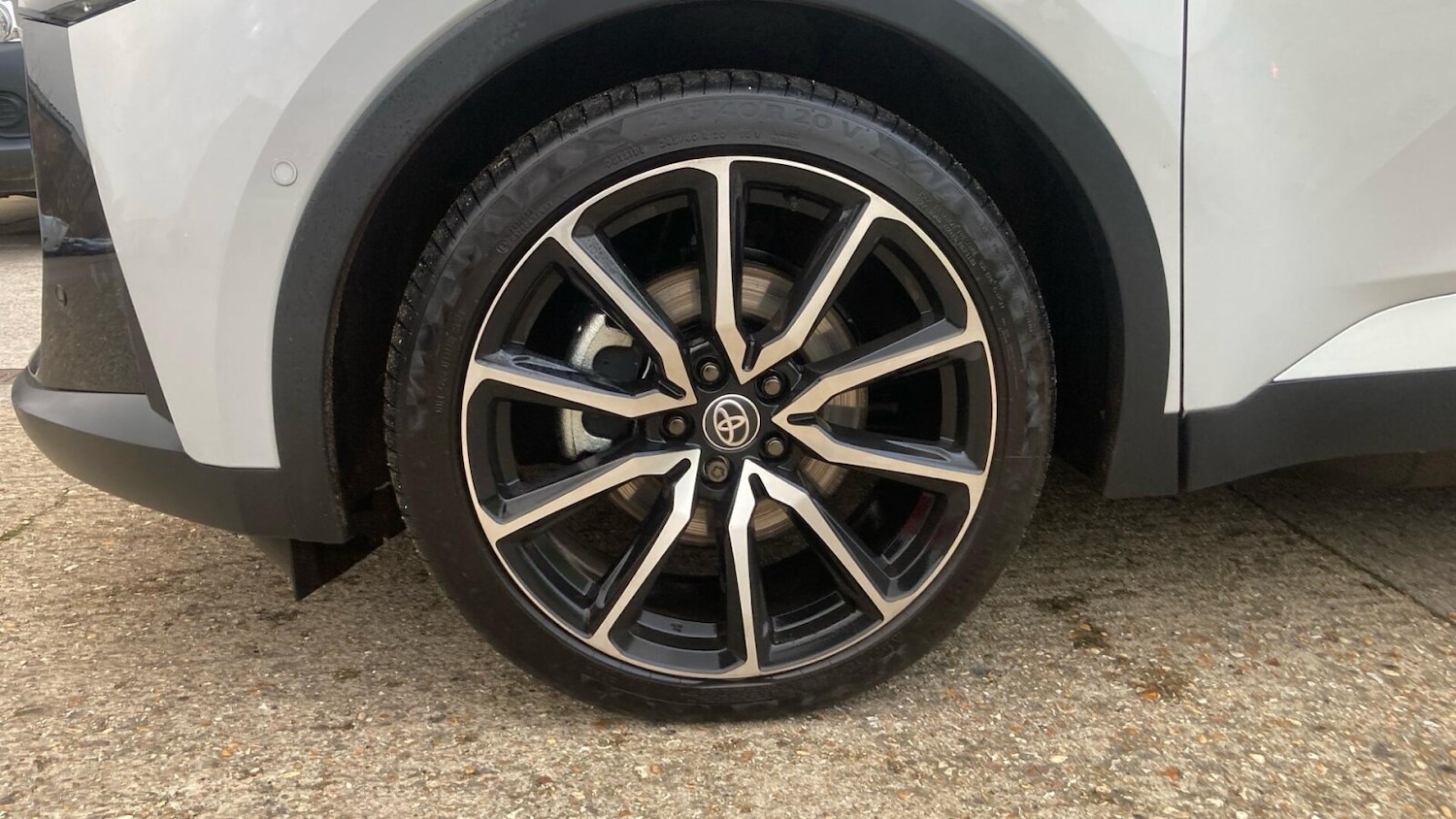 Used Toyota C-HR 2025 for sale - 76680188: Photo 18