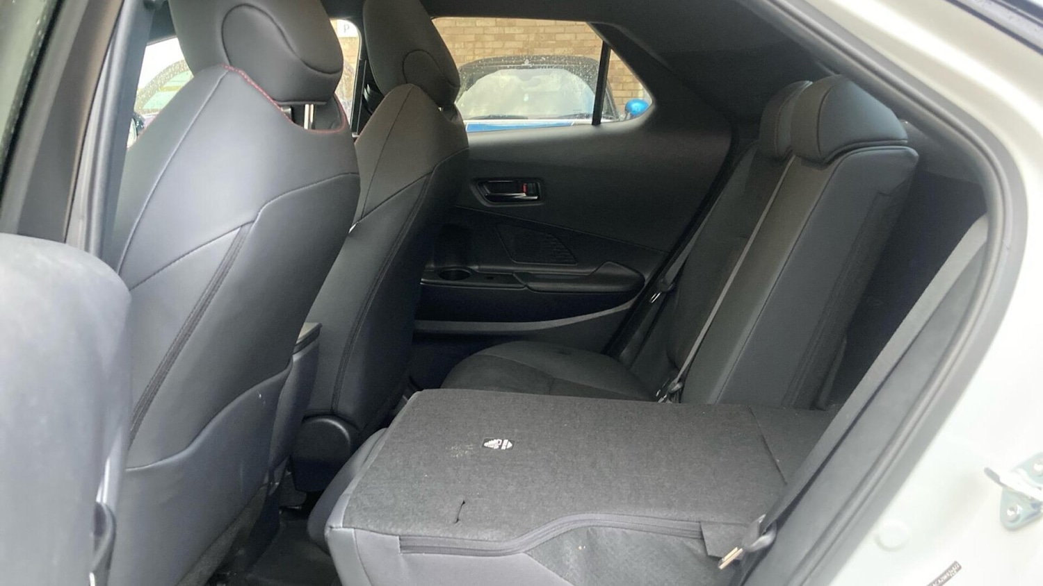 Used Toyota C-HR 2025 for sale - 76680188: Photo 23