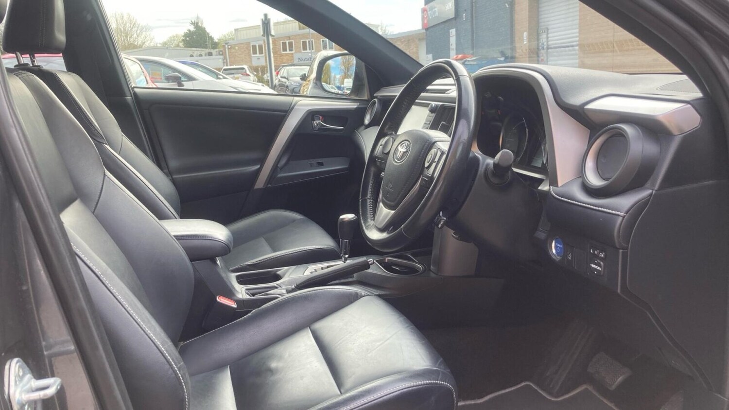 Used Toyota RAV4 2018 for sale - 78053465: Photo 11