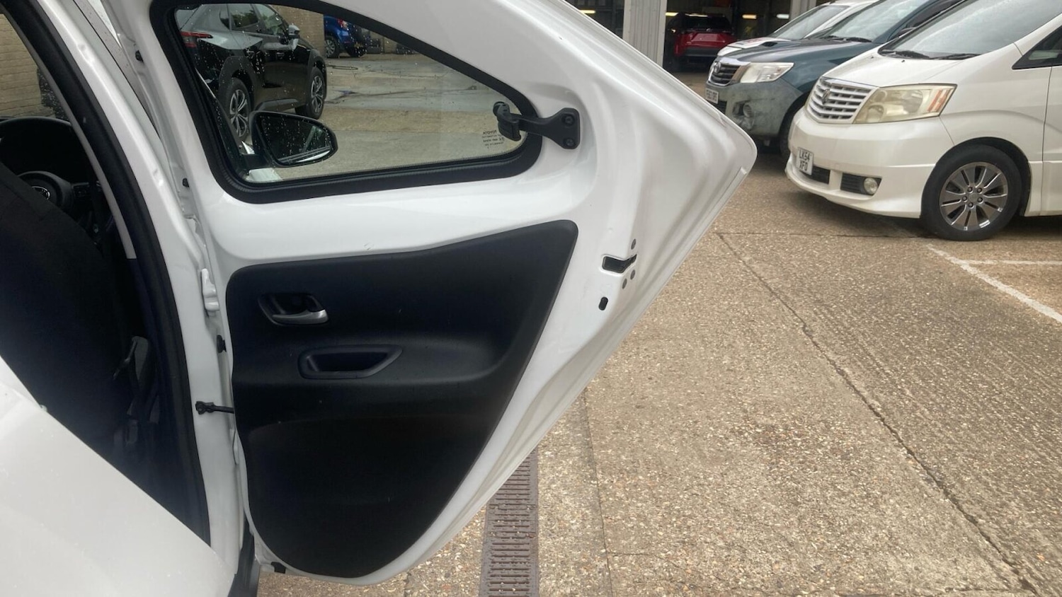 Used Toyota Aygo X 2022 for sale - 76674606: Photo 13