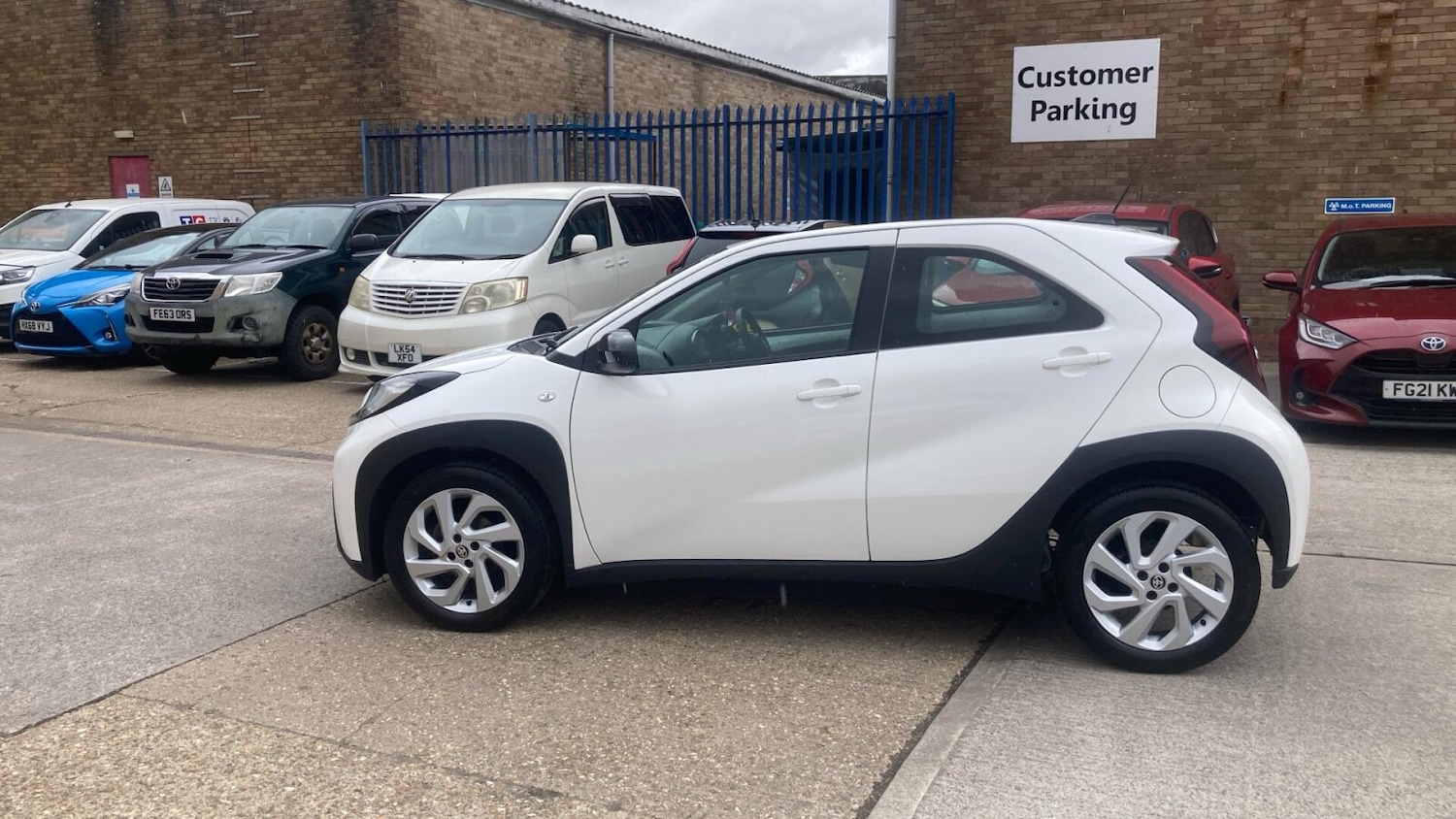 Used Toyota Aygo X 2022 for sale - 76674606: Photo 17