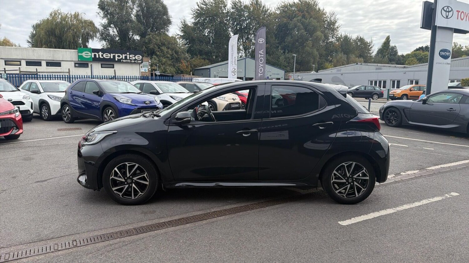 Used Toyota Yaris 2023 for sale - 76676190: Photo 17