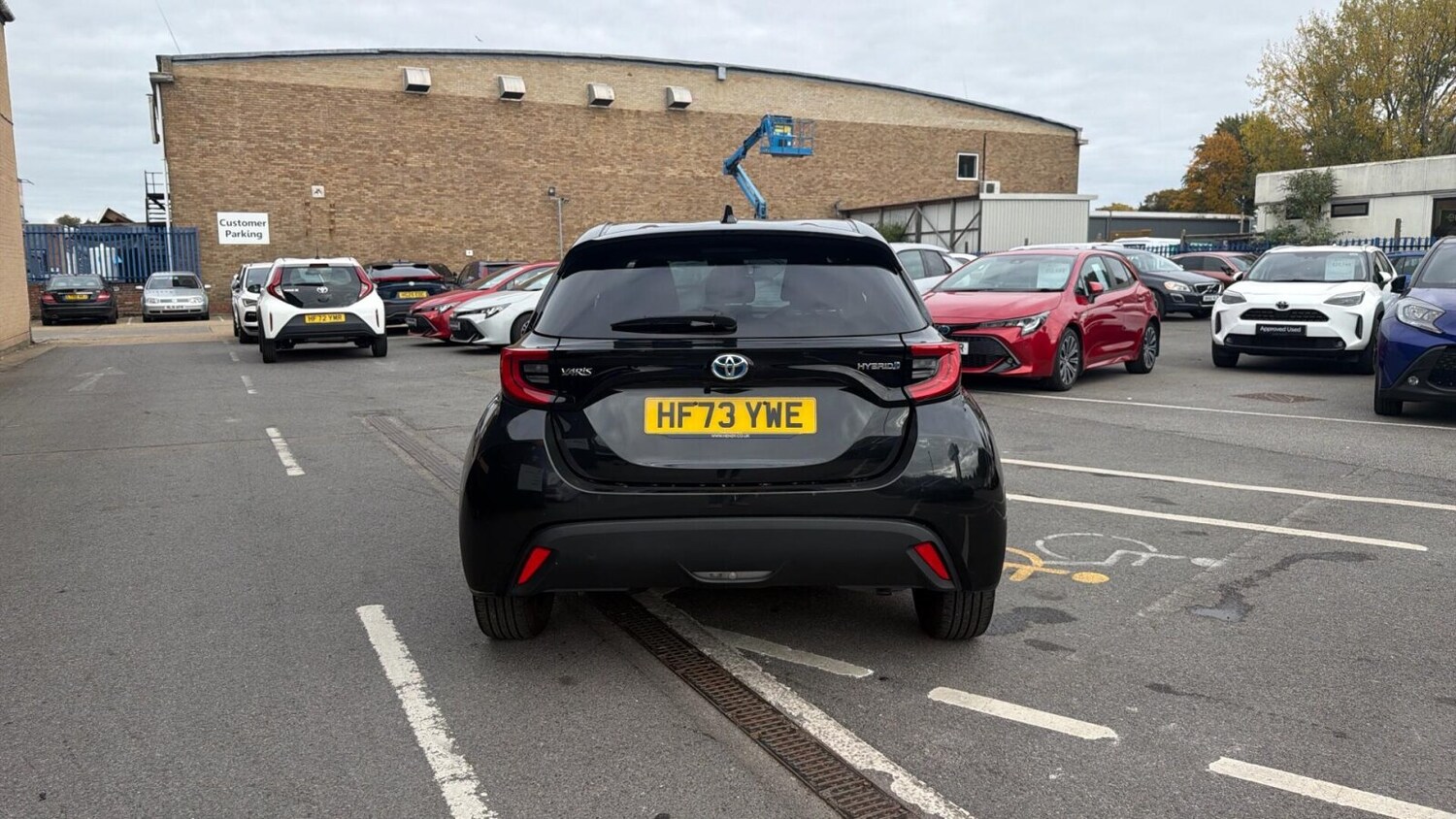 Used Toyota Yaris 2023 for sale - 76676190: Photo 19