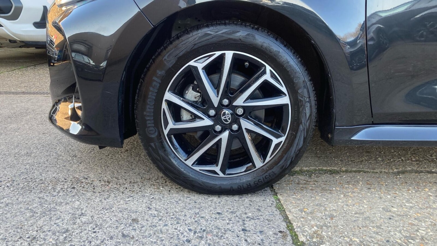 Used Toyota Yaris 2023 for sale - 77932871: Photo 21