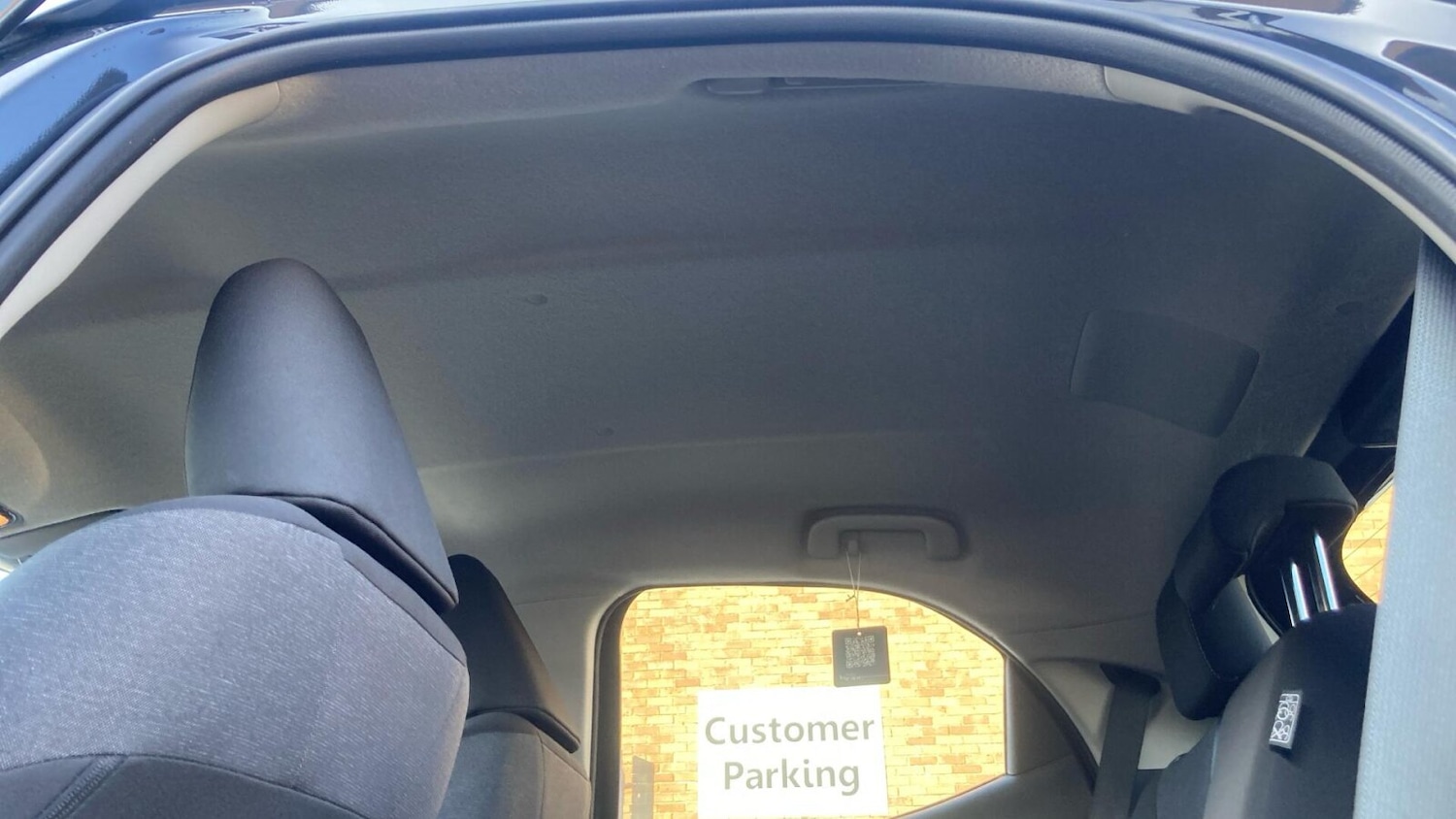 Used Toyota Yaris 2023 for sale - 77932871: Photo 25