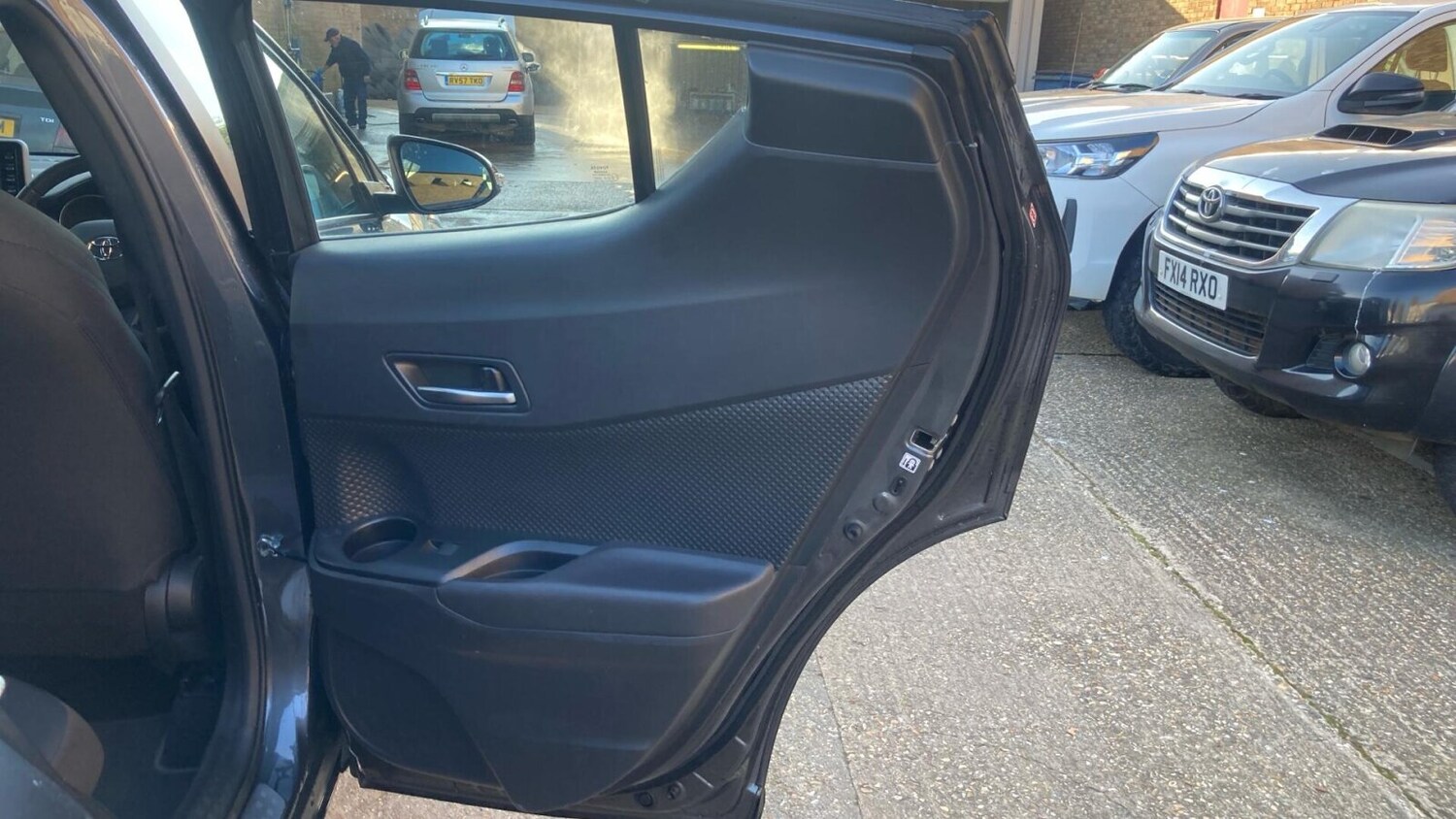 Used Toyota C-HR 2023 for sale - 77889313: Photo 17