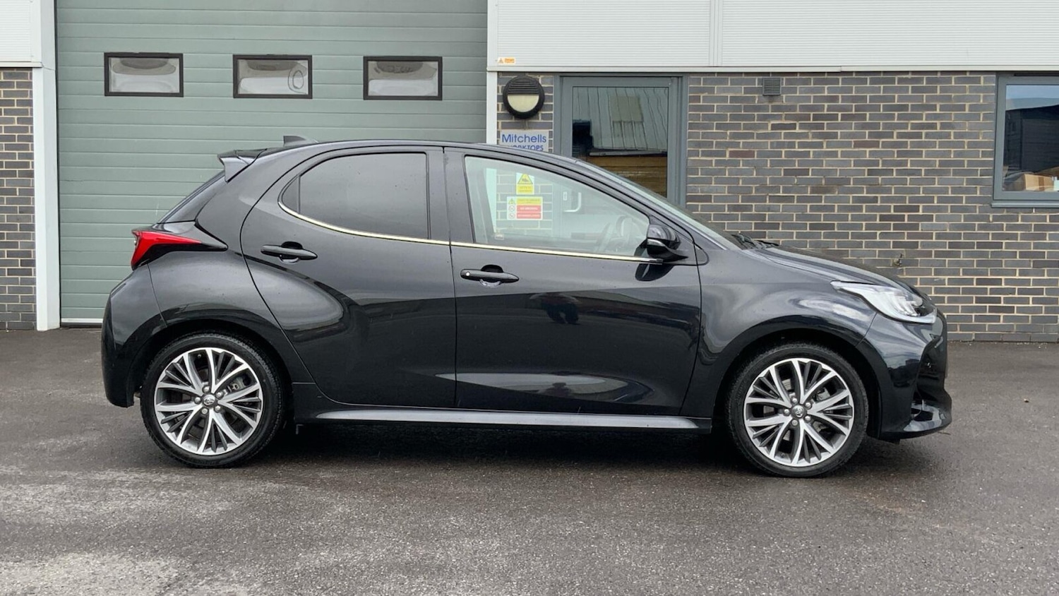 Used Toyota Yaris 2023 for sale - 77311461: Photo 20