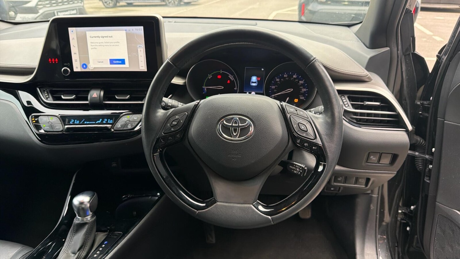 Used Toyota C-HR 2023 for sale - 77918509: Photo 12