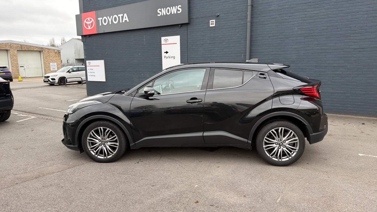 Used Toyota C-HR 2023 for sale - 77918509: Photo 22