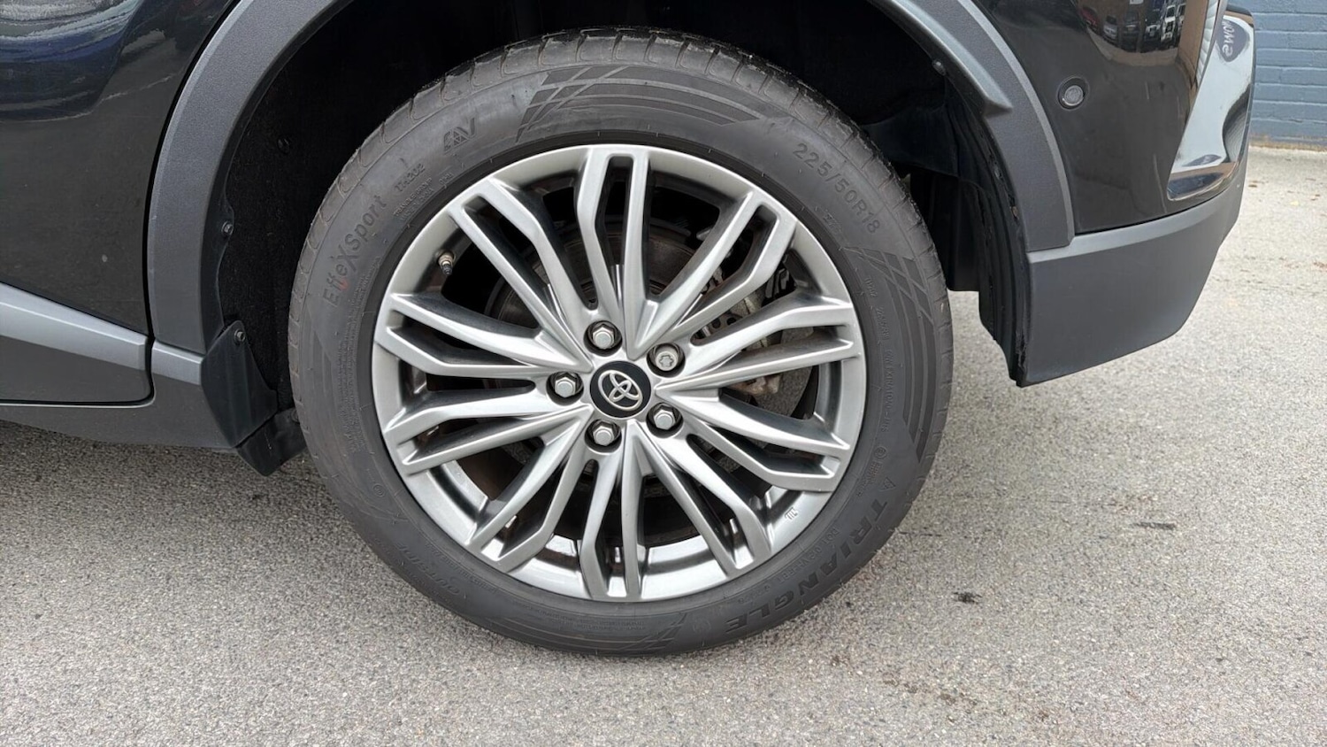 Used Toyota C-HR 2023 for sale - 77918509: Photo 23