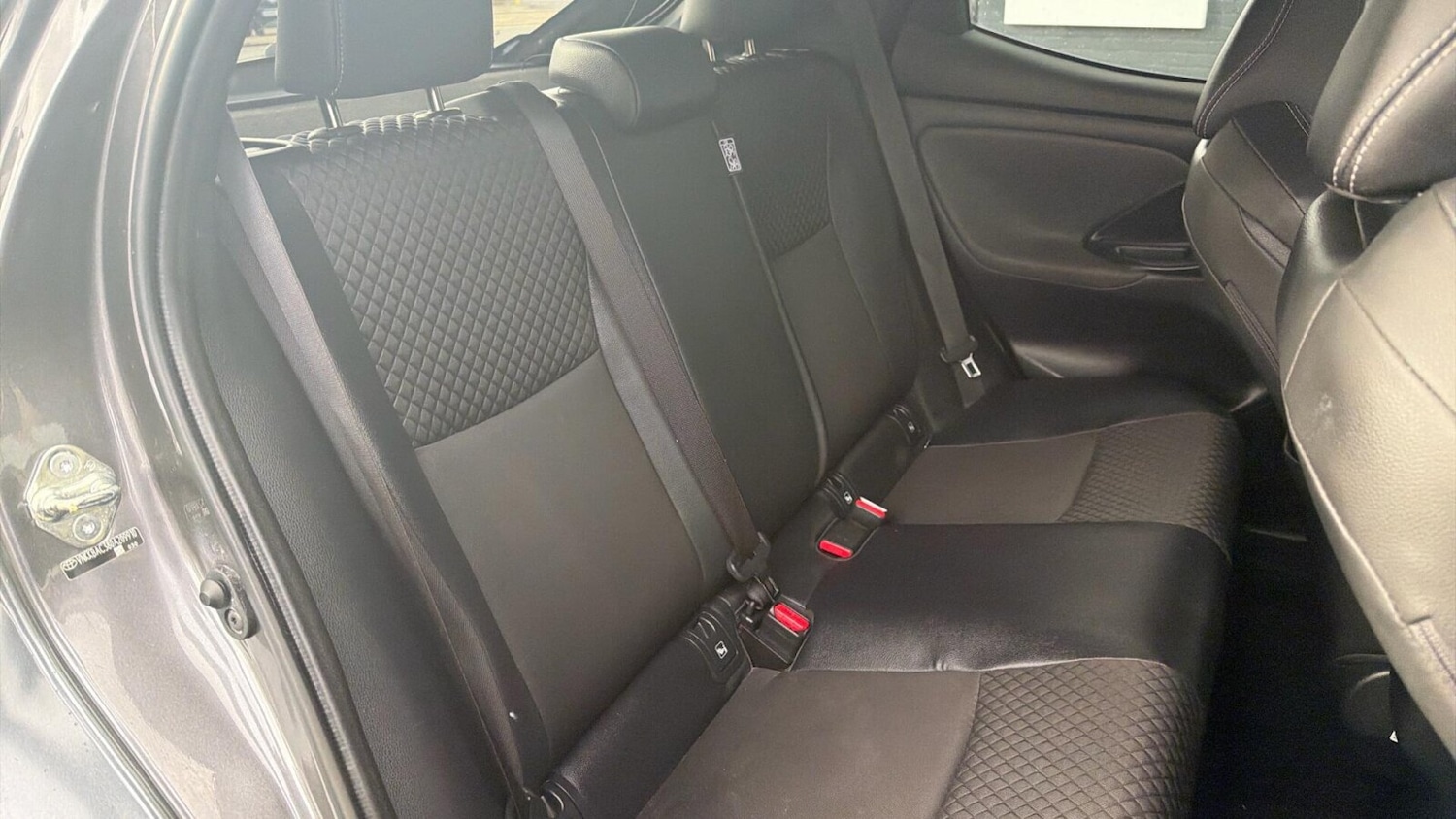 Used Toyota Yaris 2022 for sale - 76791776: Photo 12