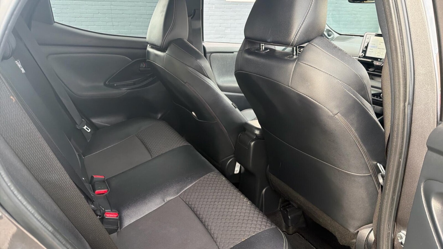 Used Toyota Yaris 2022 for sale - 76791776: Photo 13