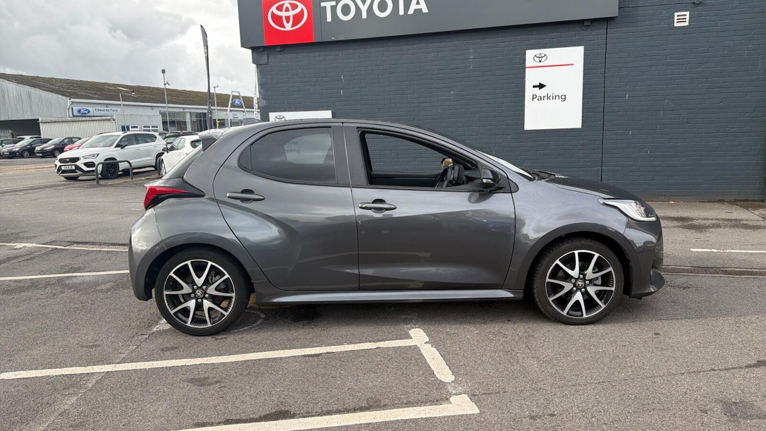 Used Toyota Yaris 2022 for sale - 76791776: Photo 16