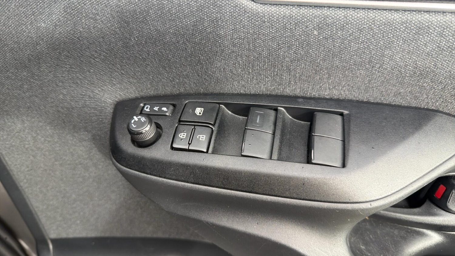 Used Toyota Yaris 2022 for sale - 76791776: Photo 20