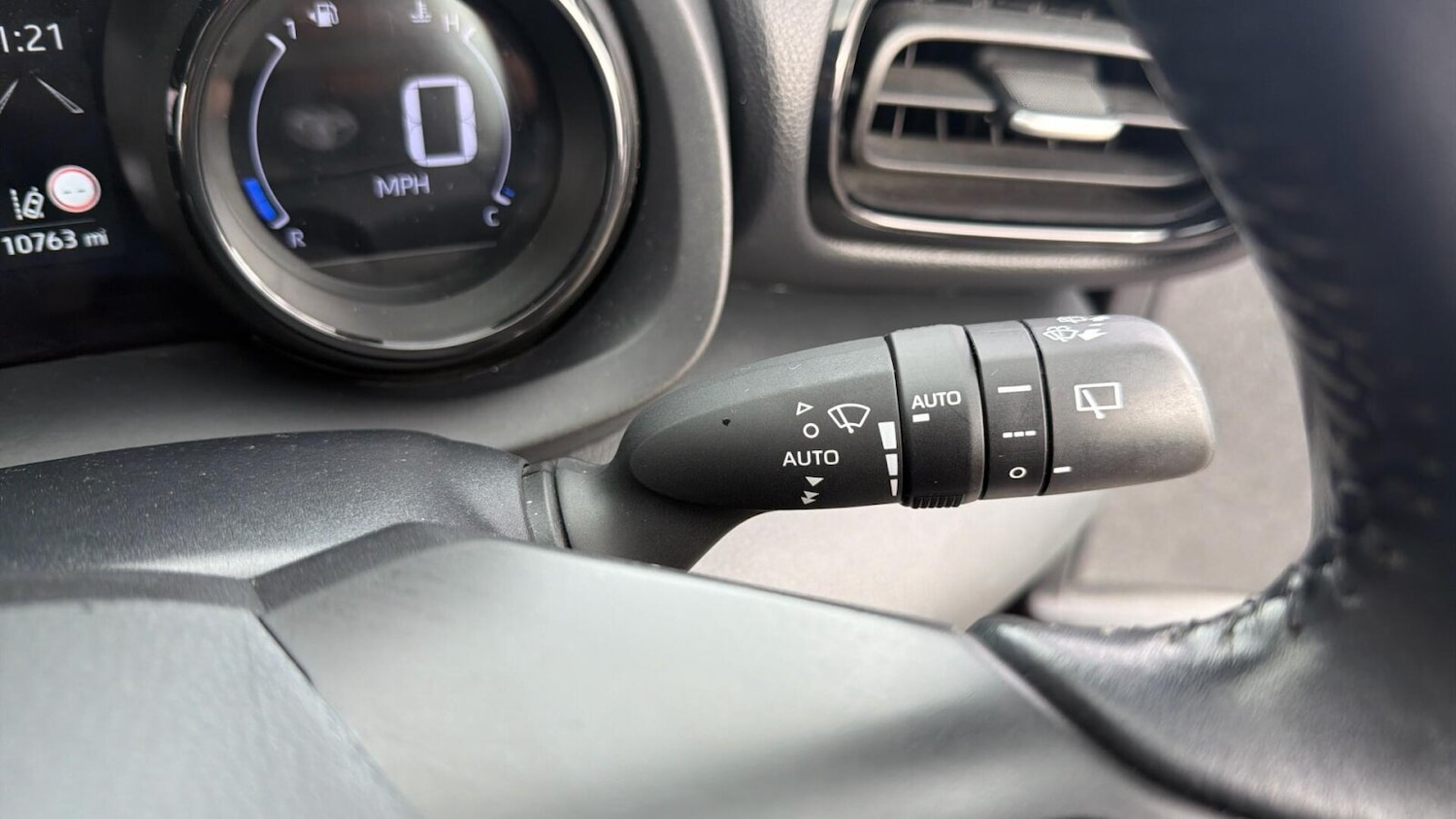 Used Toyota Yaris 2022 for sale - 76791776: Photo 25