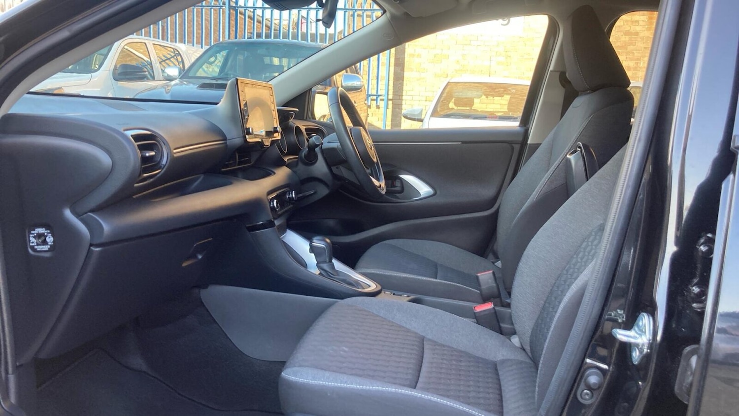 Used Toyota Yaris 2023 for sale - 78169243: Photo 13