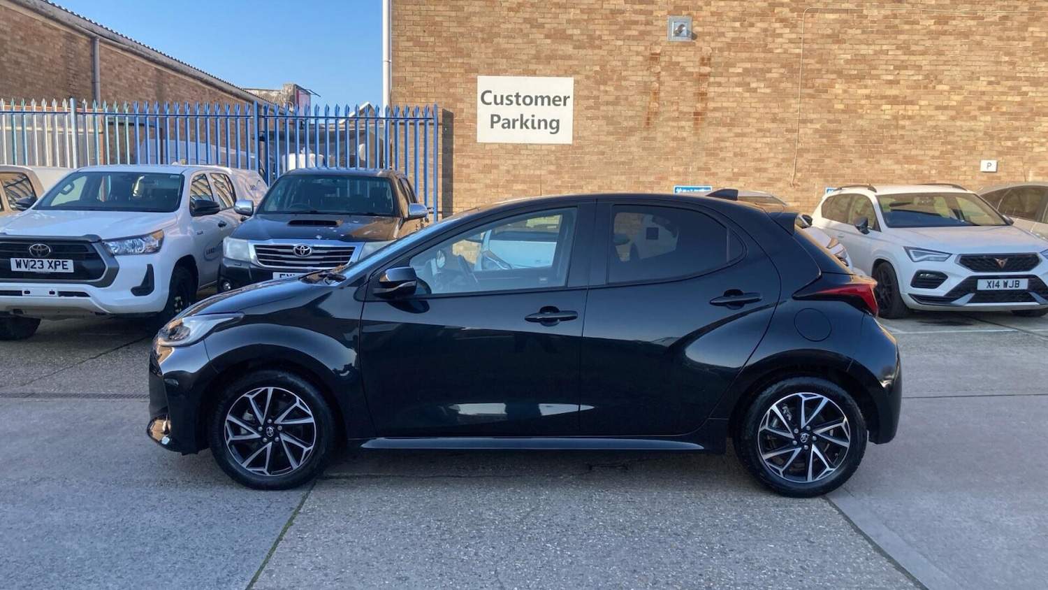 Used Toyota Yaris 2023 for sale - 78169243: Photo 20