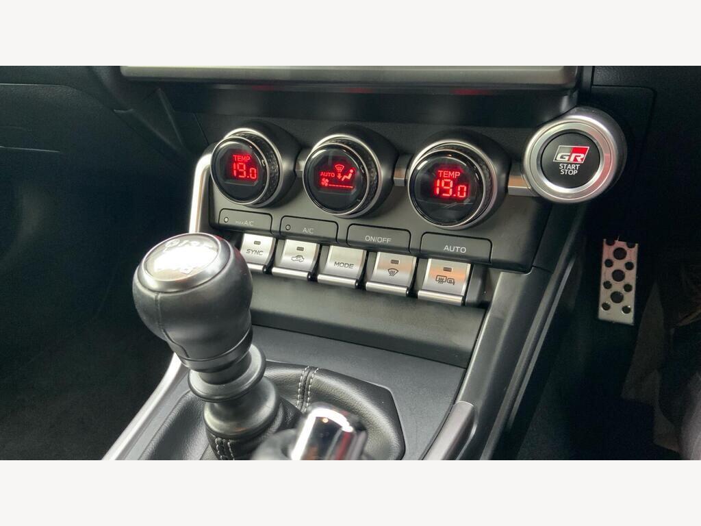 Used Toyota GR86 2023 for sale - 77392672: Photo 2