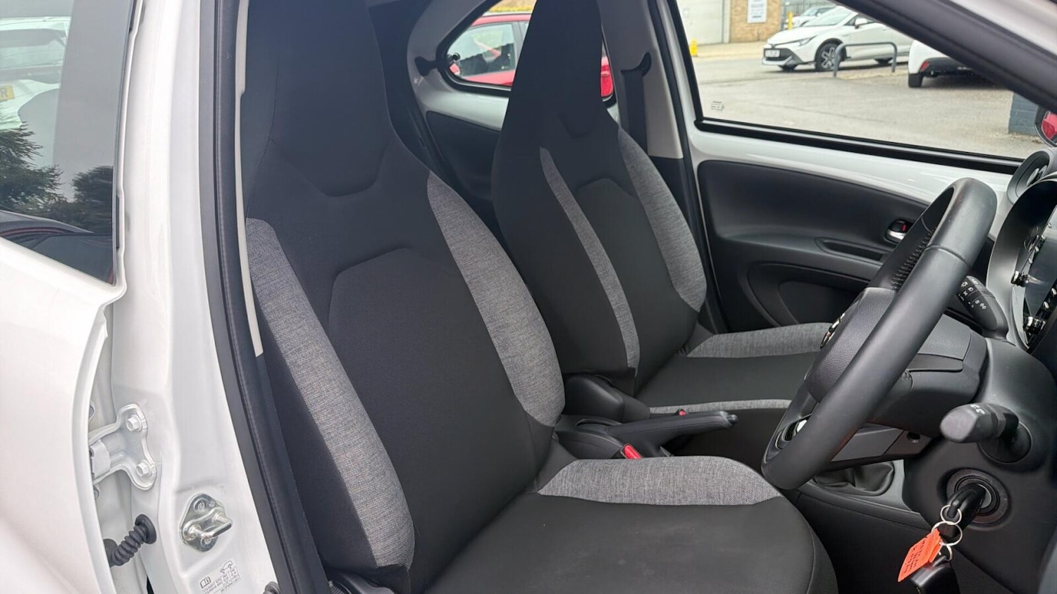 Used Toyota Aygo X 2022 for sale - 76674362: Photo 10