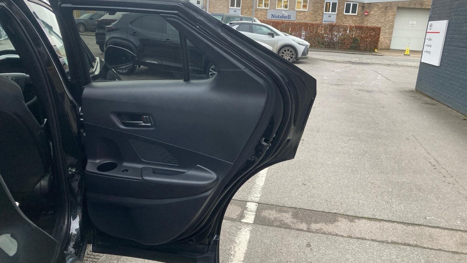 Used Toyota C-HR 2024 for sale - 77045641: Photo 13