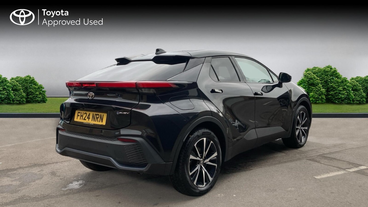 Used Toyota C-HR 2024 for sale - 77045641: Photo 2