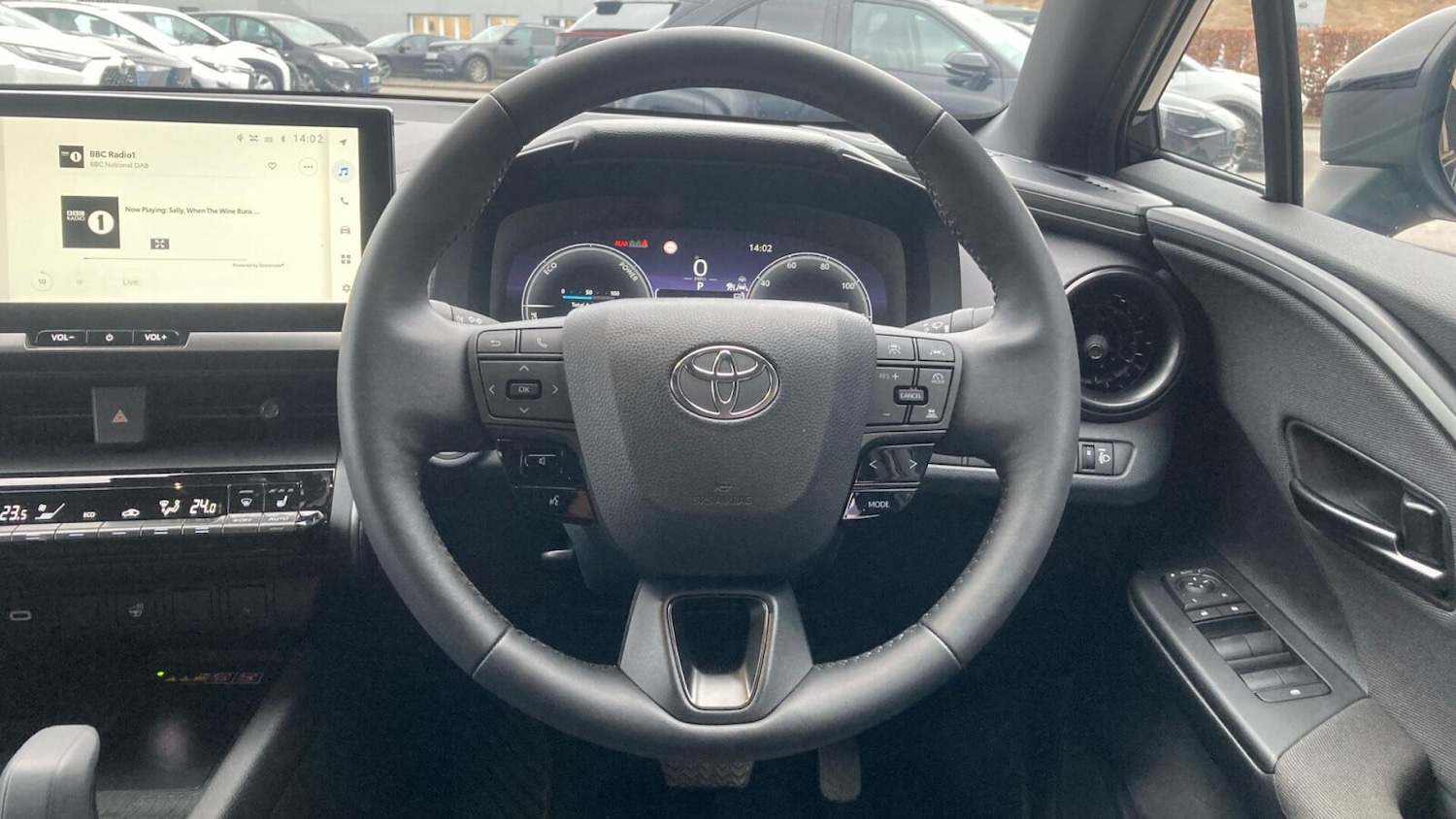 Used Toyota C-HR 2024 for sale - 77045641: Photo 8