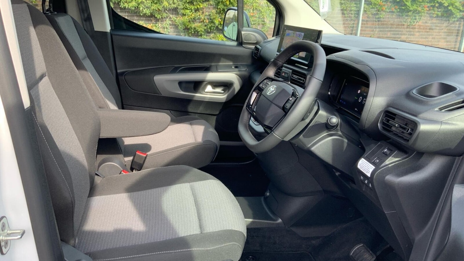 Used Toyota PROACE CITY Verso 2025 for sale - 76678434: Photo 11