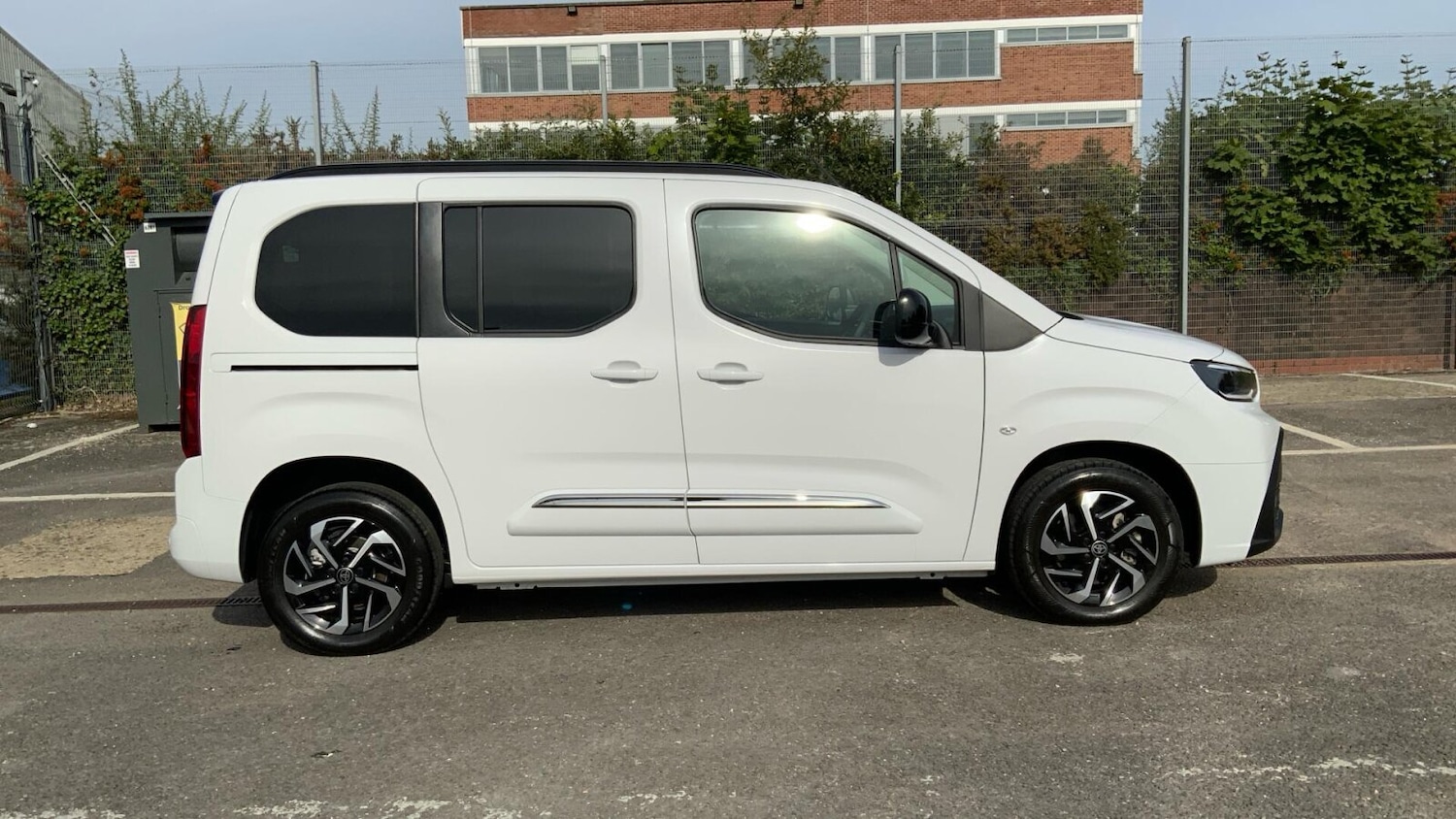 Used Toyota PROACE CITY Verso 2025 for sale - 76678434: Photo 16