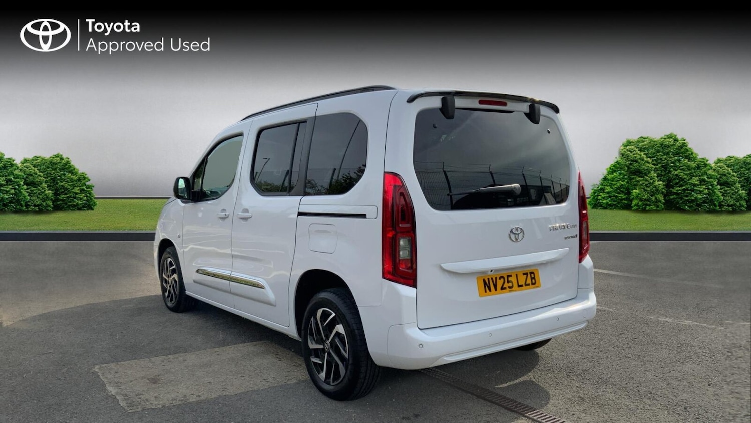 Used Toyota PROACE CITY Verso 2025 for sale - 76678434: Photo 4
