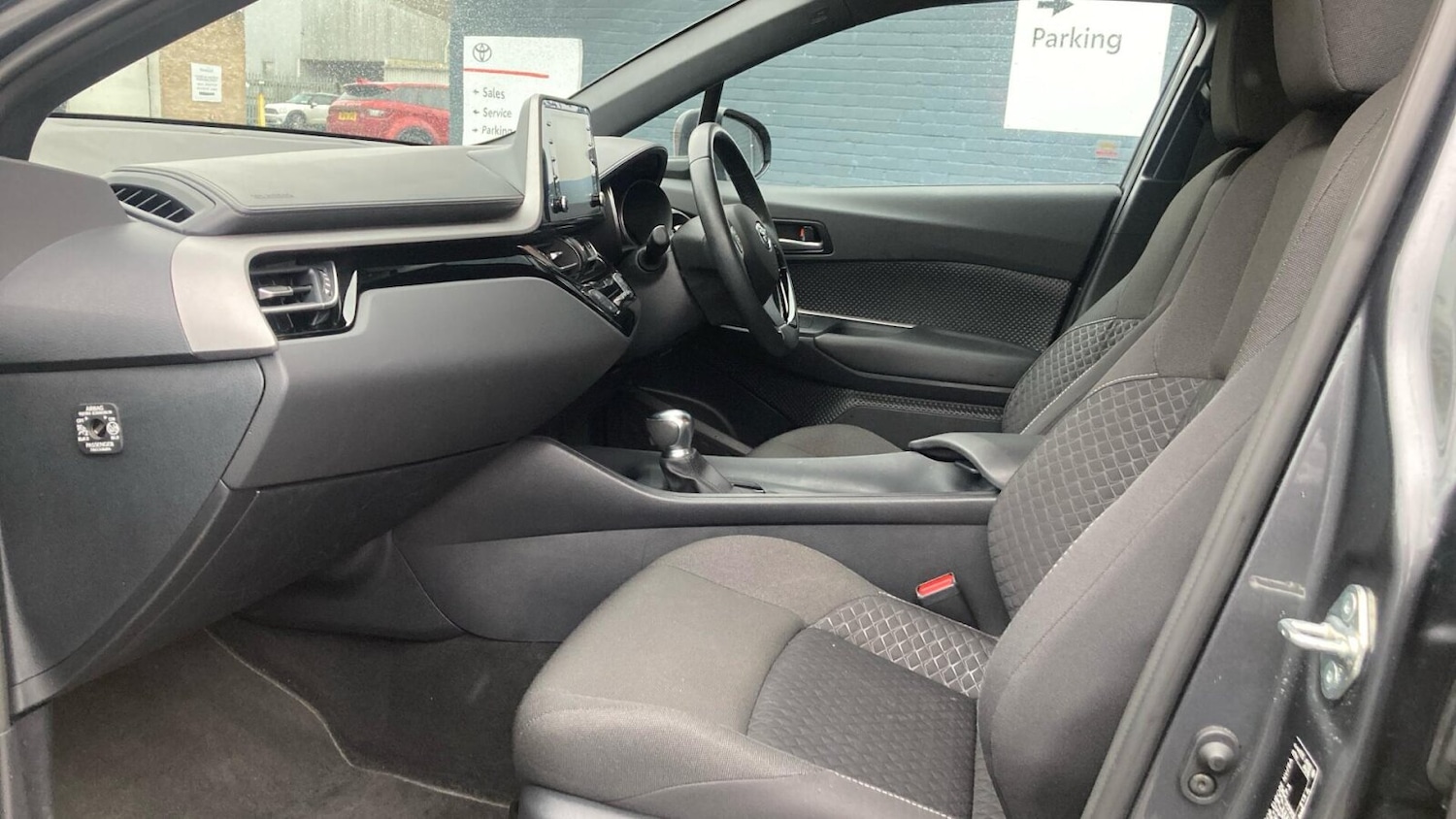 Used Toyota C-HR 2023 for sale - 77662360: Photo 14