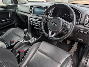 Used Kia Sportage 2016 for sale - 78998754: Photo