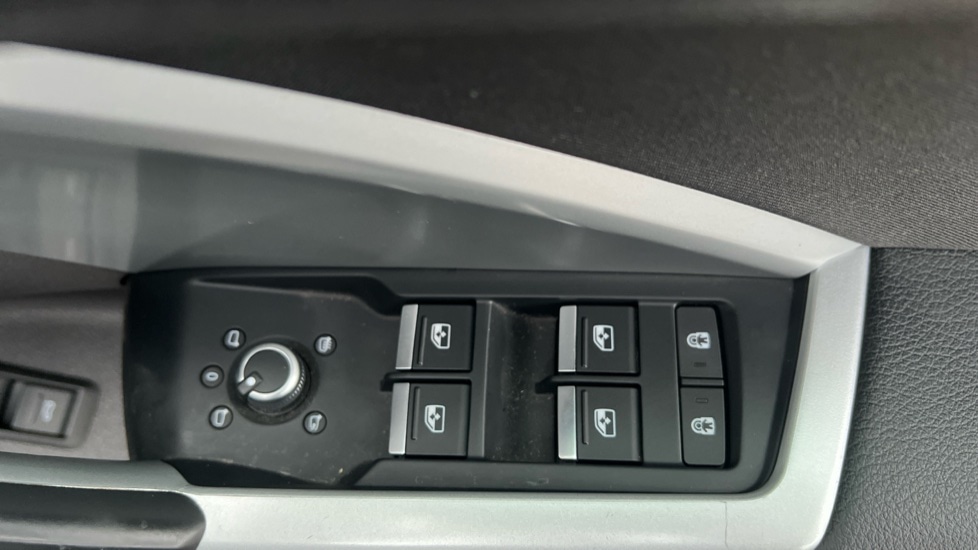 Used Audi Q3 2021 for sale - 76466424: Photo 30