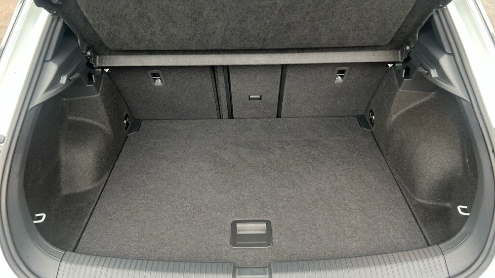 Used Volkswagen T-Roc 2025 for sale - 76434945: Photo 16