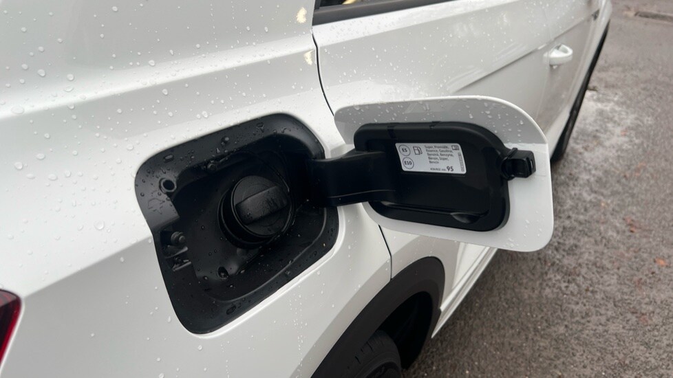 Used Volkswagen T-Roc 2025 for sale - 76434945: Photo 29